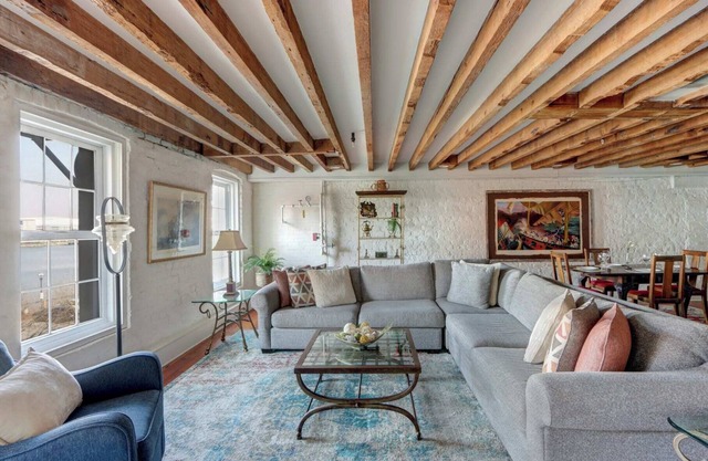 Bay Street Flat, Historic | Riverfront View