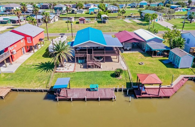 Bayberry☀️3-bedroom waterfront home in Sargent - perfect for large families