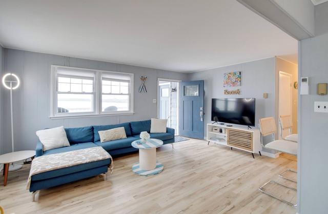 Bayfront Brigantine Escape w/ Porch & Bay Views!