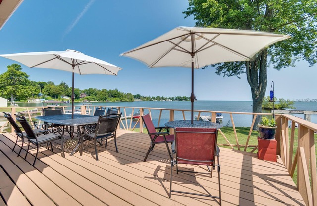 Blind Sodus Bay Family Cottage mit Dock & Feuerstelle!