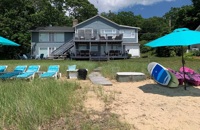 Bayfront Wareham Retreat w/ Private Beach!