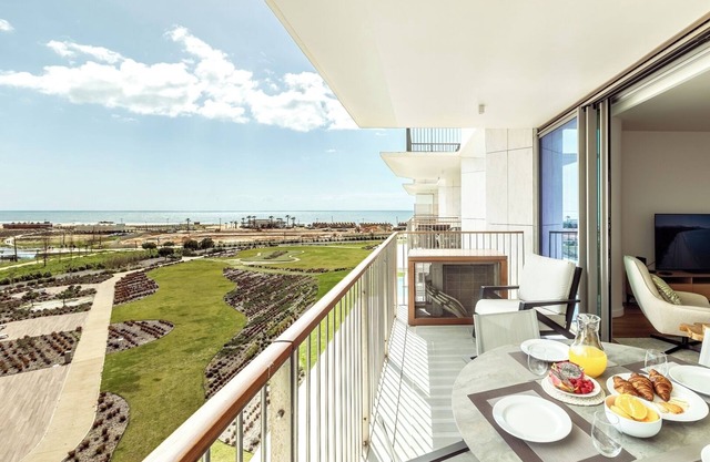 Bayline Algarve Apt – Beachfront, Spa, Lagoon View