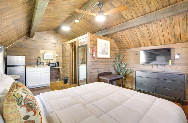 Bayou Cabin w/ Heated Pool Access Near NOLA!