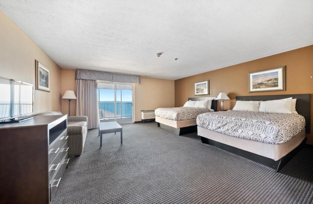 BayShore Family Suite #300