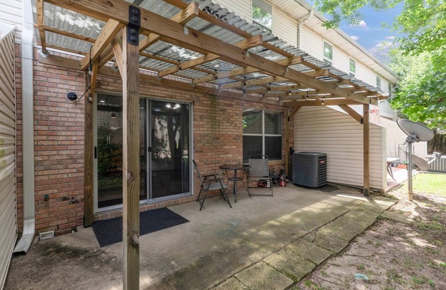 Baytown | Water Access, Fishing Dock, Beach!