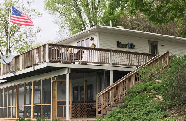 GRAND VIEW - BAYVIEW HOUSE mit Blick auf den Mississippi River mit Whirlpool
