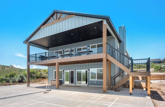 BayView Lake House | Gaga Ball Pit | Pickleball | Basketball
