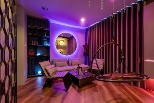 BDSM SWING KLIMA Apartamenty Lustra super wygodne łóżko , huśtawka ,dla dorosłych ADULTS ONLY