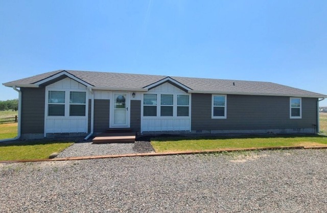 **Be at Home at Lake Mac**
