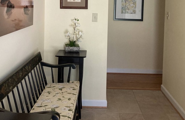Be at home! Ideal for couples or a small family, close to many activities.