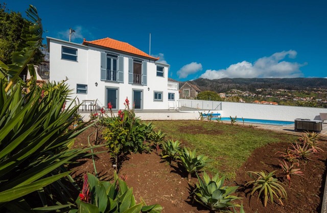 Beautiful country Villa with a small house onsite which together sleeps 6 people