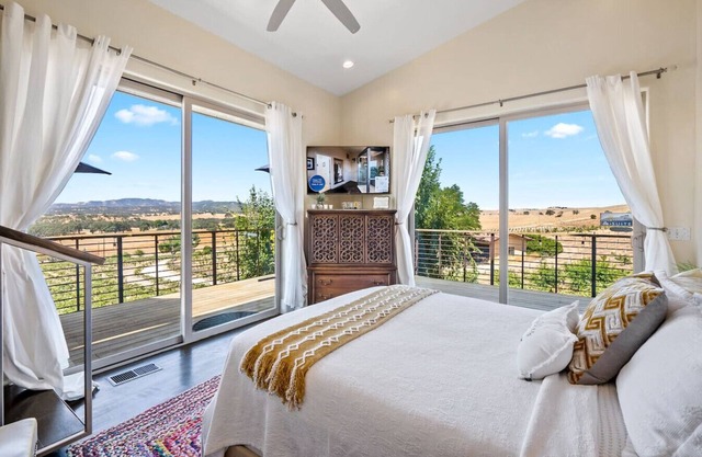 Be Suite Vineyard Retreat