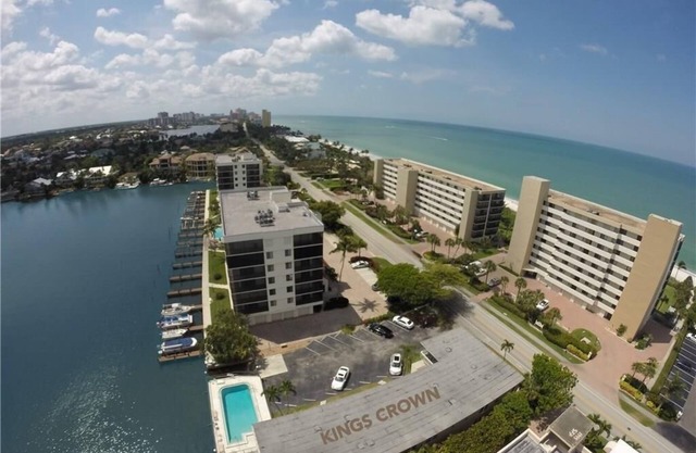 BEACH ACCESS TO VANDERBILT BEACH NORTH NAPLES ON BAY DOCKS INCLUDED