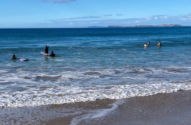 "Beach Baby" Cottage is a 3 min flat walk to the long sandy beach. Fab swimming