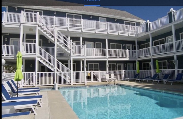 Beach Block, North Wildwood: Heated Pool
