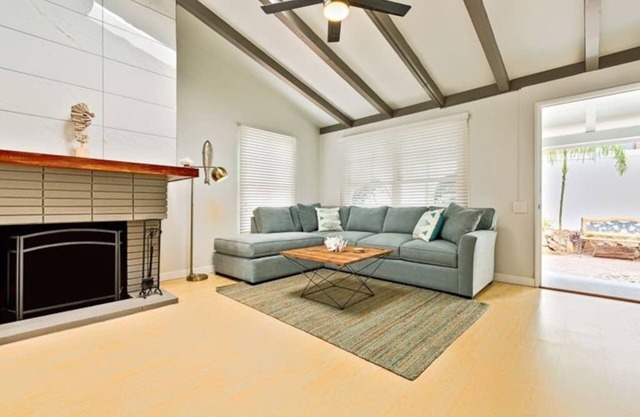 Charming Beach Bungalow 2+ AC, nur wenige Blocks vom Strand La Jolla Shores entfernt