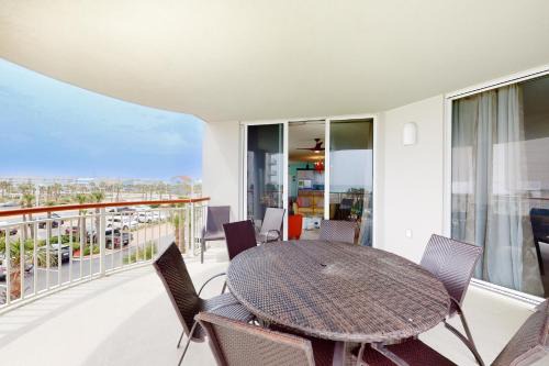 Beach Colony Resort West 2F