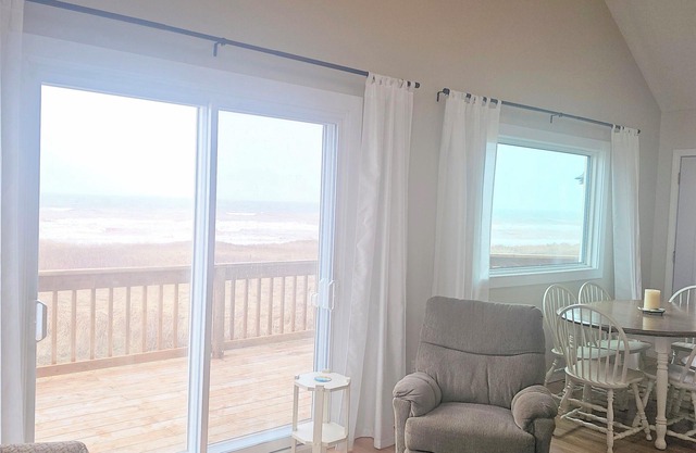 Beach Front 3 bedroom vacation home in Tignish