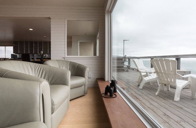 Strandfront 3200SQ RIESIGES Obergeschoss Luxushaus nur 11 km von San Francisco entfernt