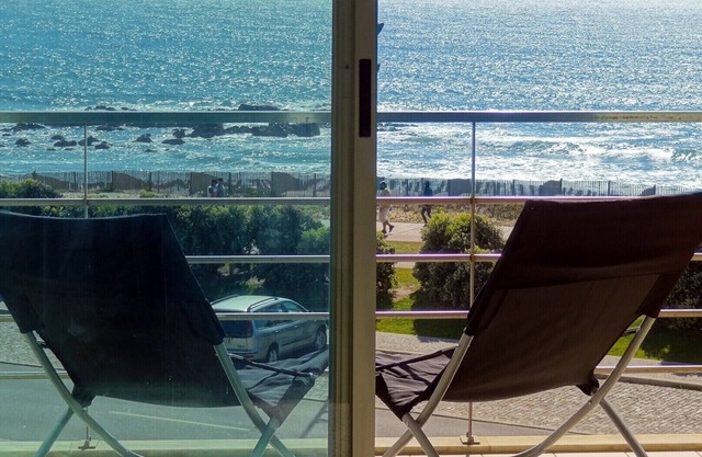Strand-Wohnung mit herrlichem Blick auf das Meer, 10 Minuten von Porto