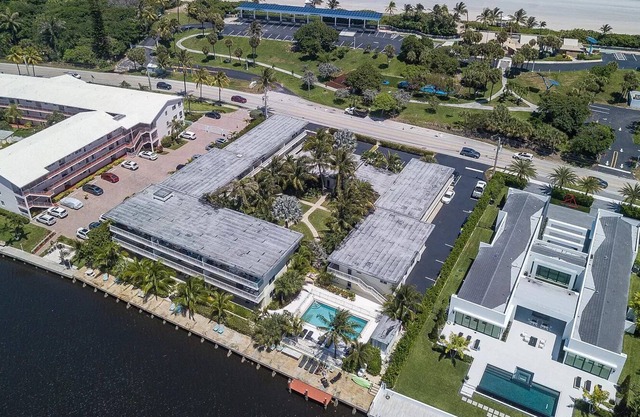 Beach front condo in the heart of south Florida!