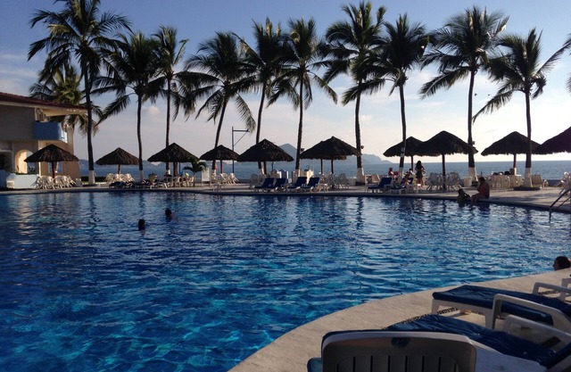 Ein zentral gelegenes Strandoase mit den besten Pool in der Stadt!
