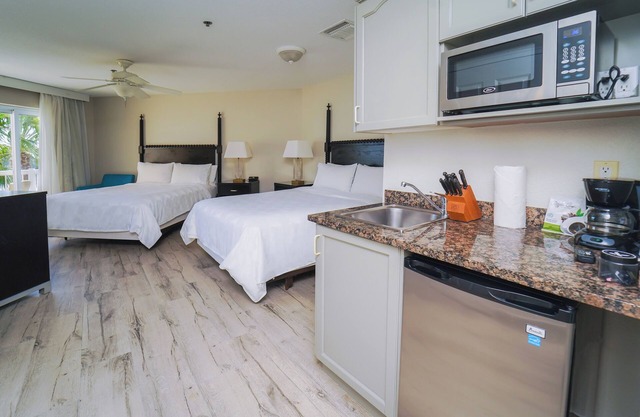 Beach Getaway! Enjoy Free Breakfast and Free Parking, Outdoor Pool