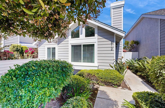Beach Getaway with Furnished Patio & Full Kitchen + Shared Pool & Spa