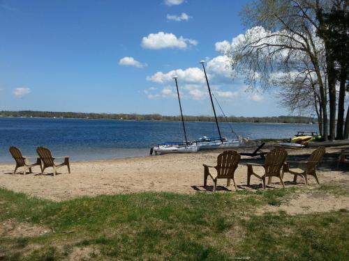 Beach Harbor Resort
