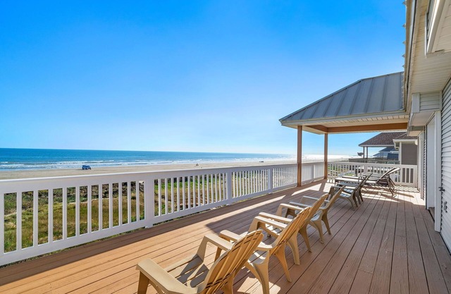 Beach Heaven - PRIVATE ELEVATOR - Beautiful BF Home