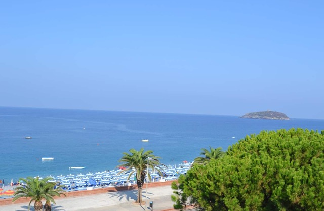 Beach Hotel