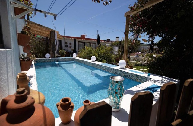 Beach House Babylon guest house with kitchenette and garden