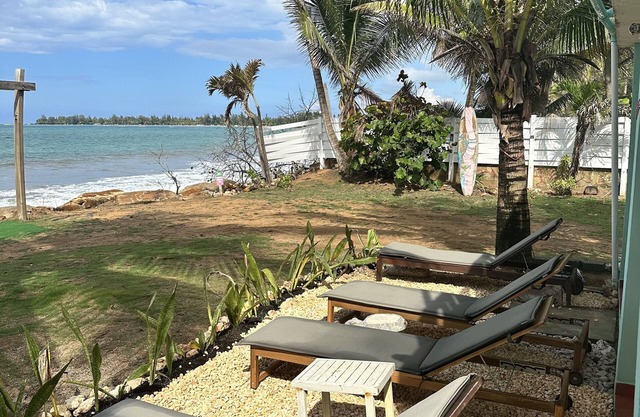 Strandhaus Mit Pavillon, BBQ. Privathaus mit direktem Zugang zum Strand für 12 Personen.