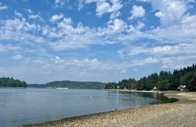 Beach house on Hammersley Inlet