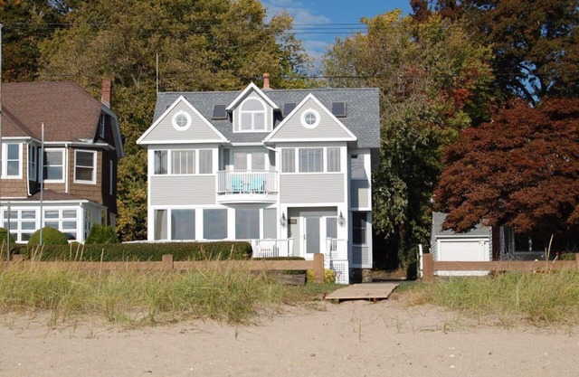 Beach House steps from sand & Amazing Views