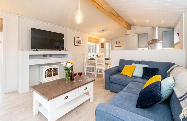 Beach Lodge - Aldeburgh Coastal Cottages