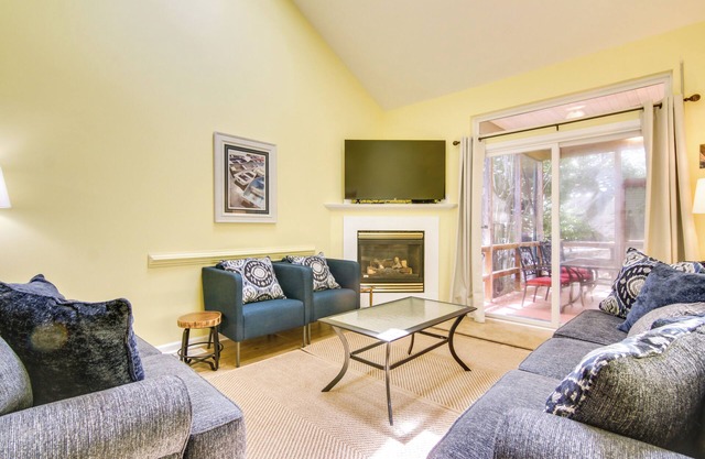 Beach & Pool Access: Ocean Pines Coastal Cottage!
