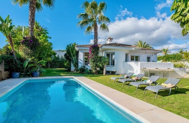 Beach Villa Marbella close to beach in exclusive area beautiful garden & pool