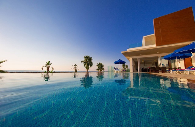 Beach Villa Mare - Argaka - a villa that sleeps 8 guests in 4 bedrooms