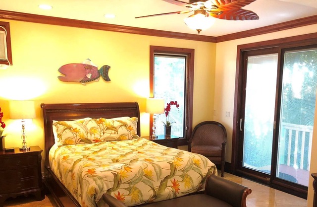 Beach Villa with large Pool, Perfect for Kiters & Windsurfers, Families