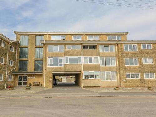 Beachcombers, 13 Chesil House