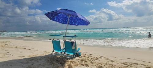 Beachfront 1 bedroom condo in club zone