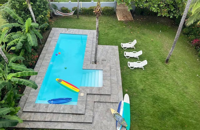 Casa privada frente a la playa Verdaderamente en la arena, en una bahía apacible