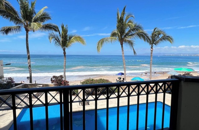 Beachfront 2-Bedroom Condo with Direct Access & Stunning Sea Views