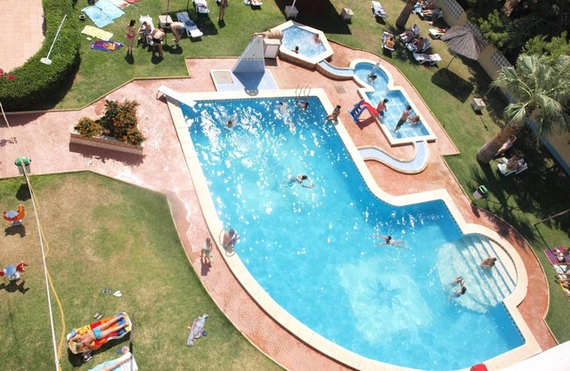 APCOSTAS San Antonio - 1-Zimmer-Wohnung am Strand mit Pool und Garten
