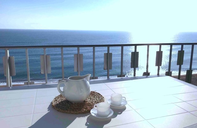 Beachfront apartment with dream sea-views