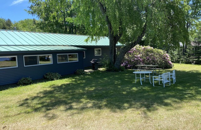 Strandcamp mit Sandstrand am Hinkley Lake Familienfreundlich
