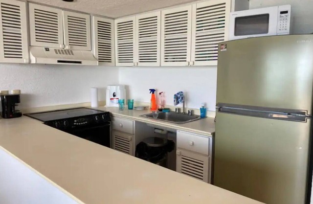 Beachfront Condo at Club de Yates