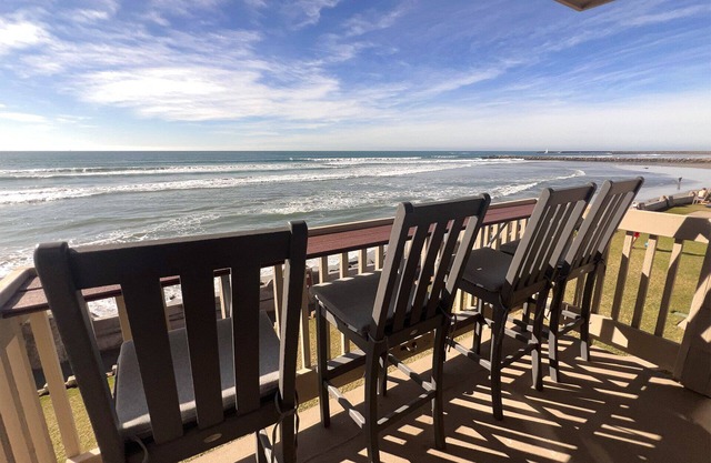 * Neuer Eintrag * 20% RABATT 6-13 !! erkundigen Sie sich für Details. STRAND Panoramablick auf das Meer. D24