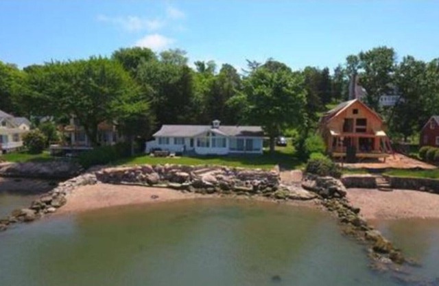 Beachfront Getaway ~ Privatstrand ~ Wunderschöne Aussicht auf das Wasser